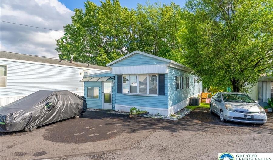 1190 Grange Rd O4, Allentown, PA 18106 - 3 Beds, 1 Bath