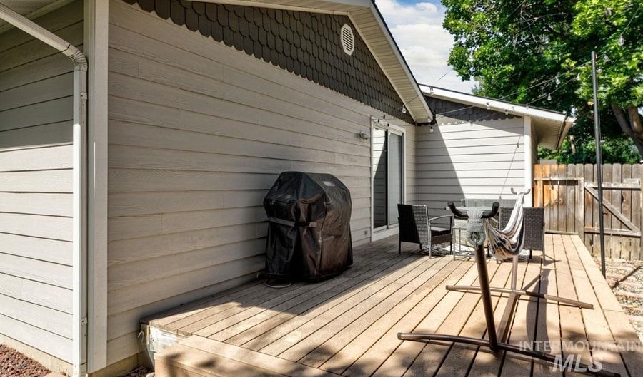 2702 N Reno, Boise, ID 83704 - 4 Beds, 2 Bath