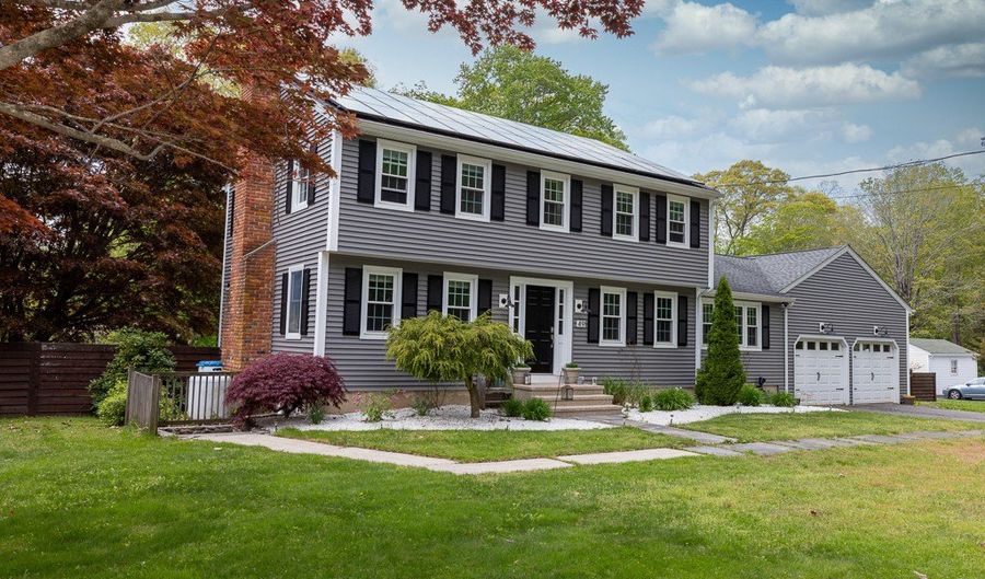 49 Kelseytown Rd, Clinton, CT 06413 - 5 Beds, 4 Bath