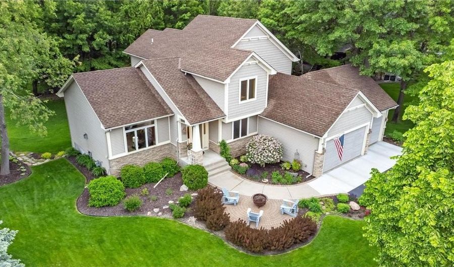 15224 Swallow St NW, Andover, MN 55304 - 5 Beds, 4 Bath