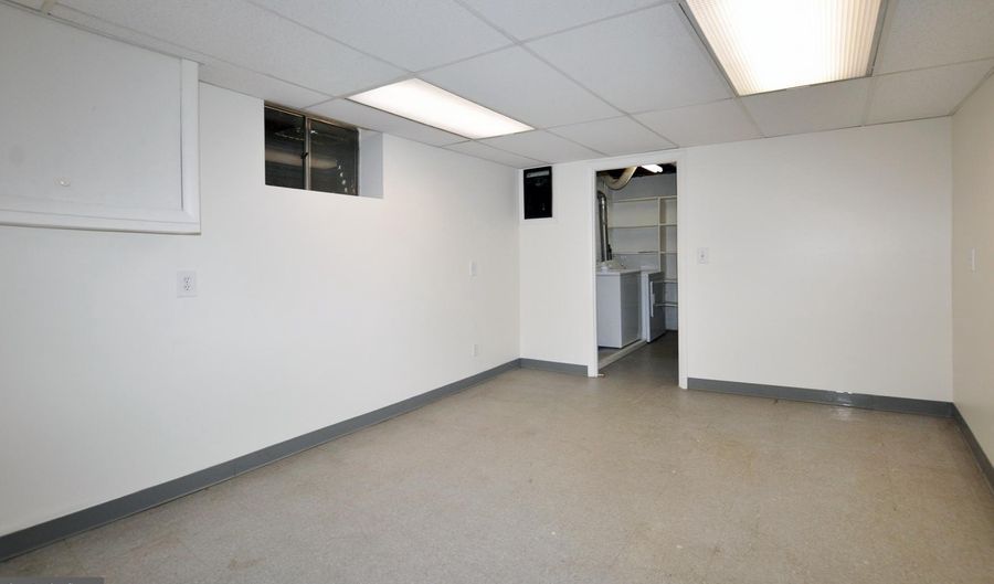 7024 RICHARD Dr, Bethesda, MD 20817 - 4 Beds, 3 Bath