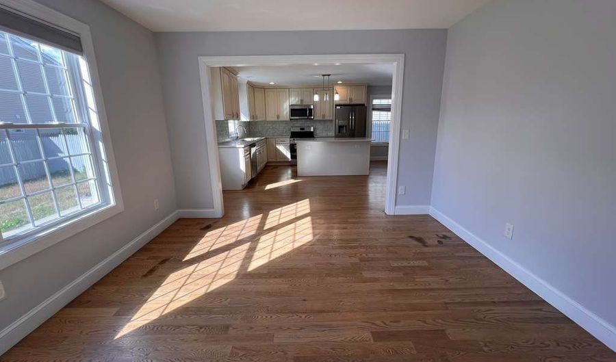 793 Pond St, Bridgeport, CT 06606 - 4 Beds, 3 Bath