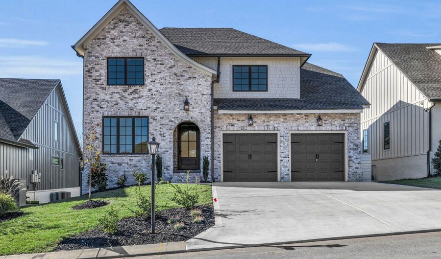 1373 London Woods Way 18, Apison, TN 37302 - 5 Beds, 4 Bath
