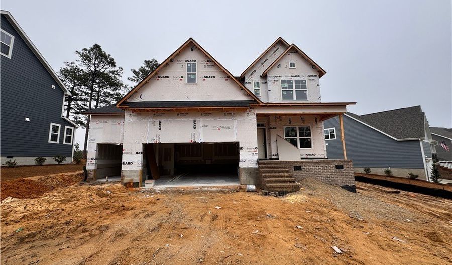 653 Watauga Ln, Aberdeen, NC 28315 - 4 Beds, 4 Bath