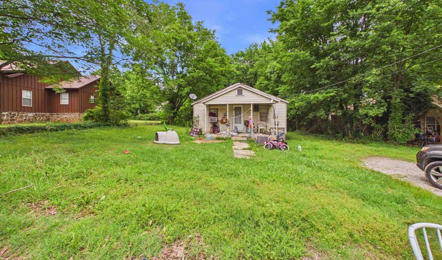 190 W Mark St, Batesville, AR 72501 - 2 Beds, 1 Bath
