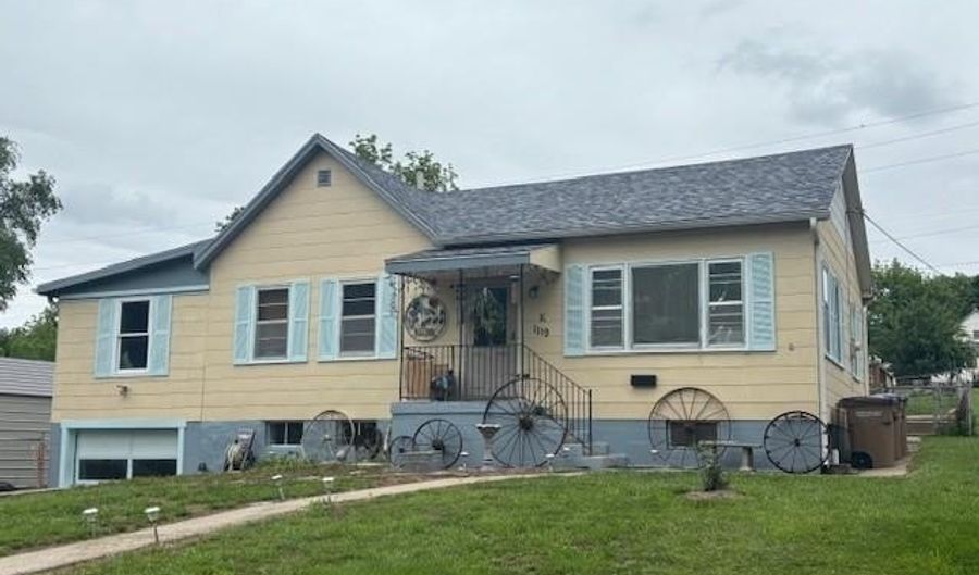 1119 Mound St, Atchison, KS 66002 - 3 Beds, 1 Bath