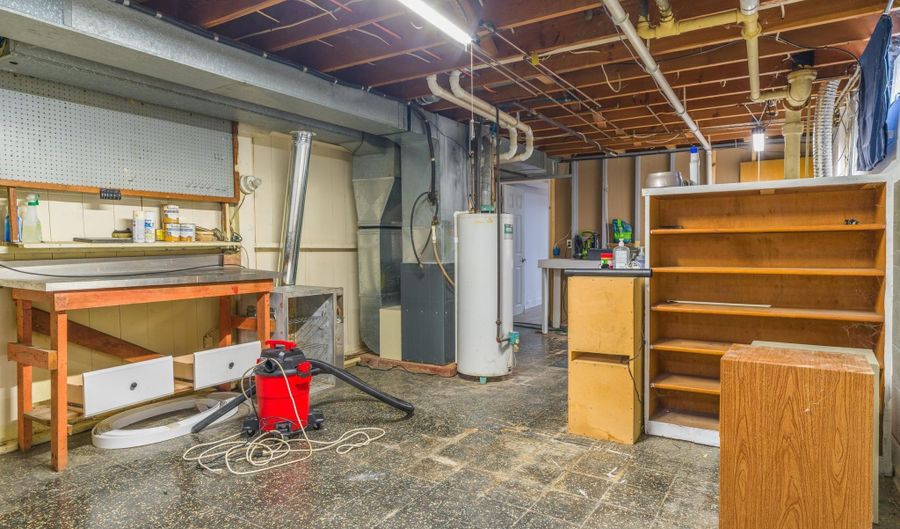 415 E Hawthorne St, Albert Lea, MN 56007 - 3 Beds, 1 Bath