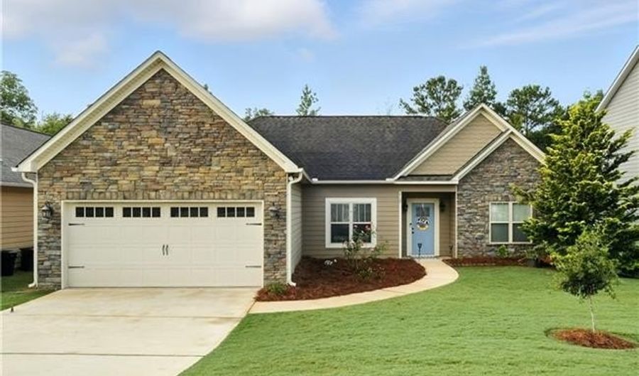 2139 AUTUMN RIDGE Way, Auburn, AL 36879 - 3 Beds, 2 Bath