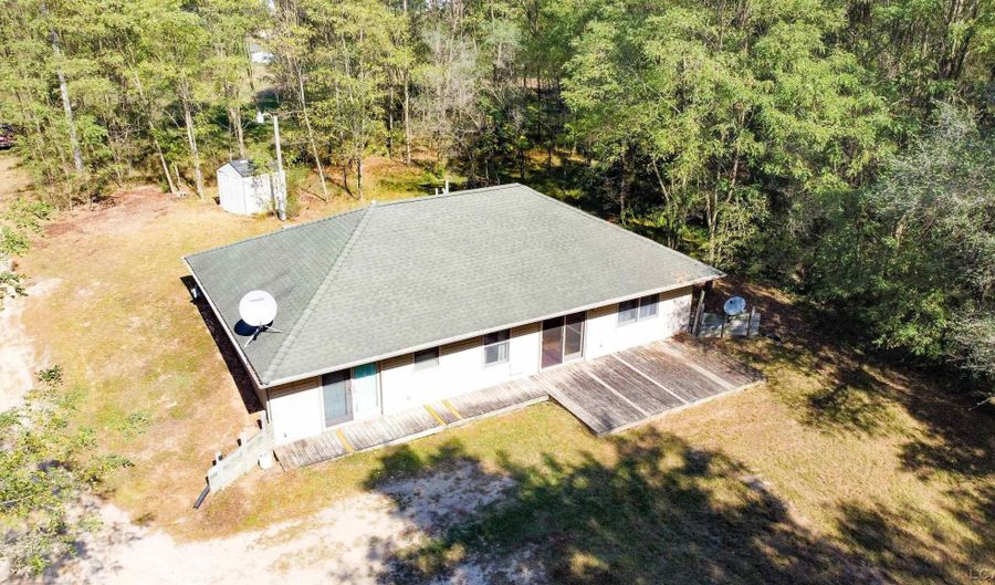 2263 Sutton, Adrian, MI 49221 - 3 Beds, 2 Bath