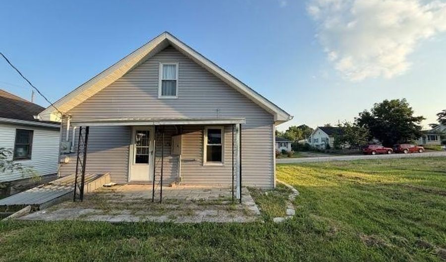 1705 24 St, Bedford, IN 47421 - 2 Beds, 1 Bath
