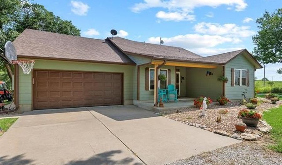 782 County Road 2740, Bartlesville, OK 74003 - 3 Beds, 3 Bath
