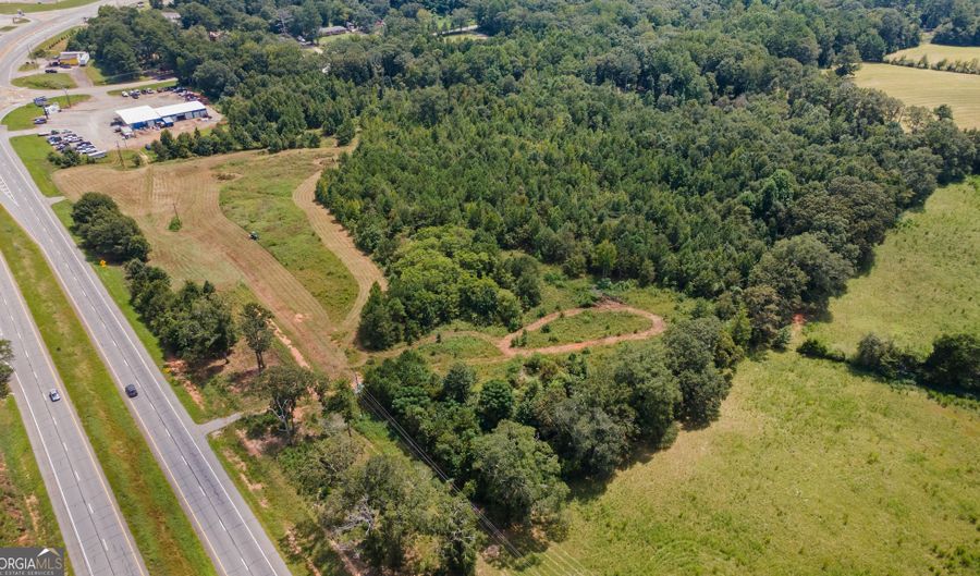 Veterans Parkway, Barnesville, GA 30204 - 0 Beds, 0 Bath