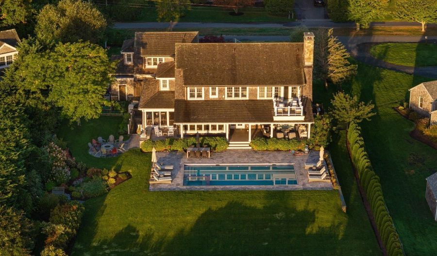 22 Kent Rd, Barnstable, MA 02630 - 6 Beds, 6 Bath