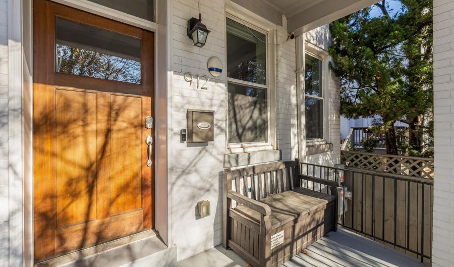 912 I St NE, Washington, DC 20002 - 3 Beds, 4 Bath