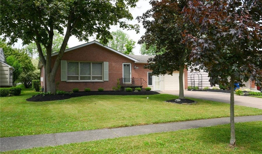 116 Segsbury Rd, Amherst, NY 14221 - 3 Beds, 2 Bath