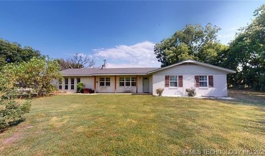 16712 County Road 1580, Ada, OK 74820 - 4 Beds, 5 Bath