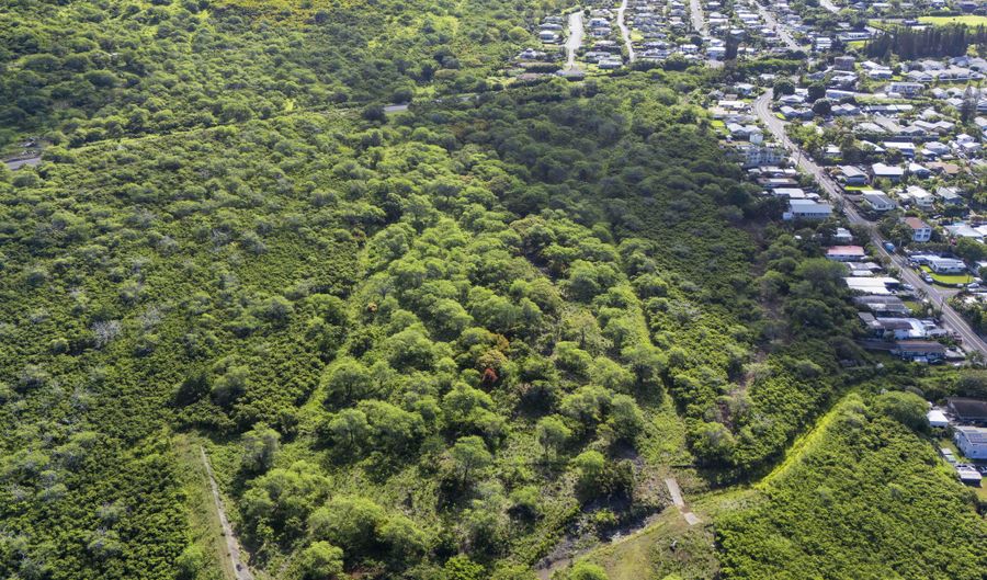 75-5726 QUEEN KAAHUMANU Hwy, Kailua Kona, HI 96740 - 0 Beds, 0 Bath