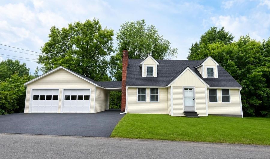 24 Argonne St, Berlin, NH 03570 - 4 Beds, 1 Bath
