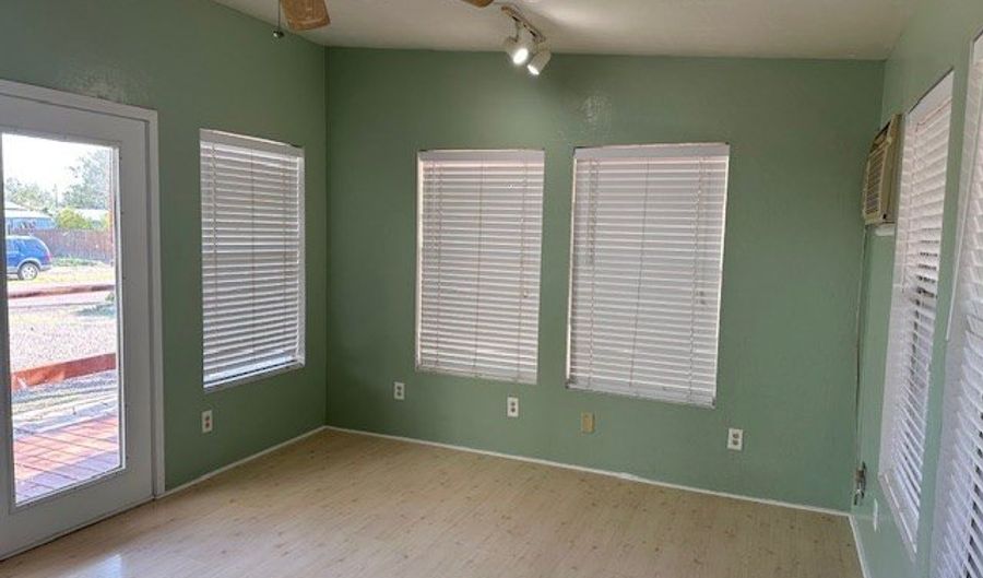 610 W Ave B, Alpine, TX 79830 - 2 Beds, 1 Bath
