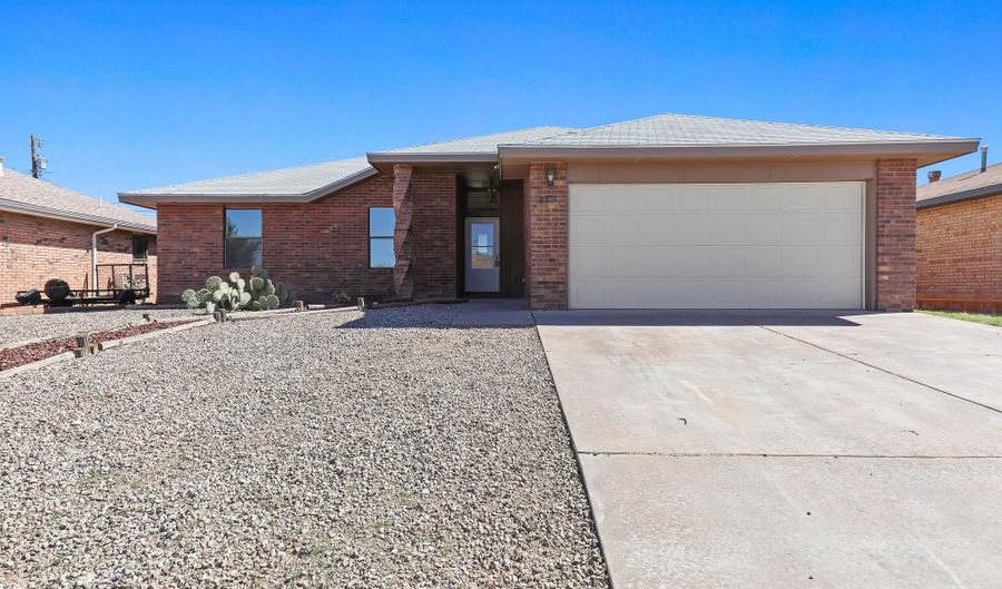 713 Montwood, Alamogordo, NM 88310 - 4 Beds, 2 Bath