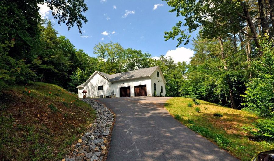 216 Jenness Hill Rd, Bristol, NH 03222 - 3 Beds, 2 Bath
