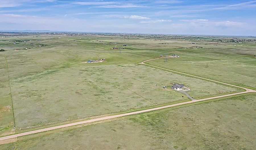 970 KUMMER RANCH Rd, Cheyenne, WY 82009 - 3 Beds, 2 Bath