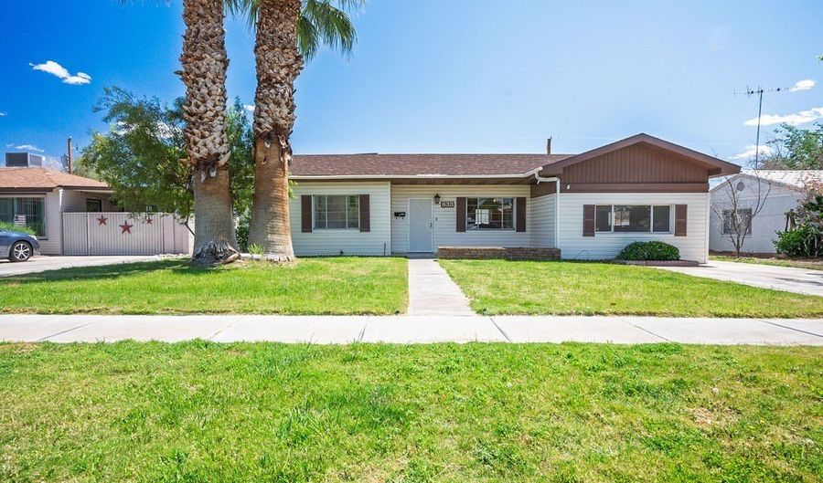 633 5th St, Boulder City, NV 89005 - 3 Beds, 2 Bath