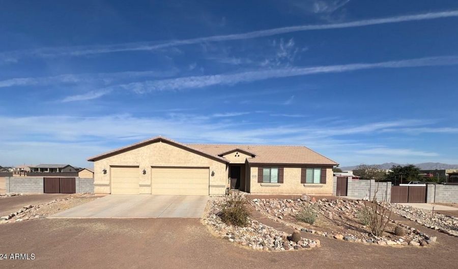 30418 W PIERCE St, Buckeye, AZ 85396 - 4 Beds, 3 Bath