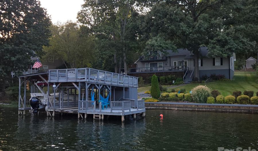 117 Sunrise Pt, Badin Lake, NC 28127 - 4 Beds, 2 Bath