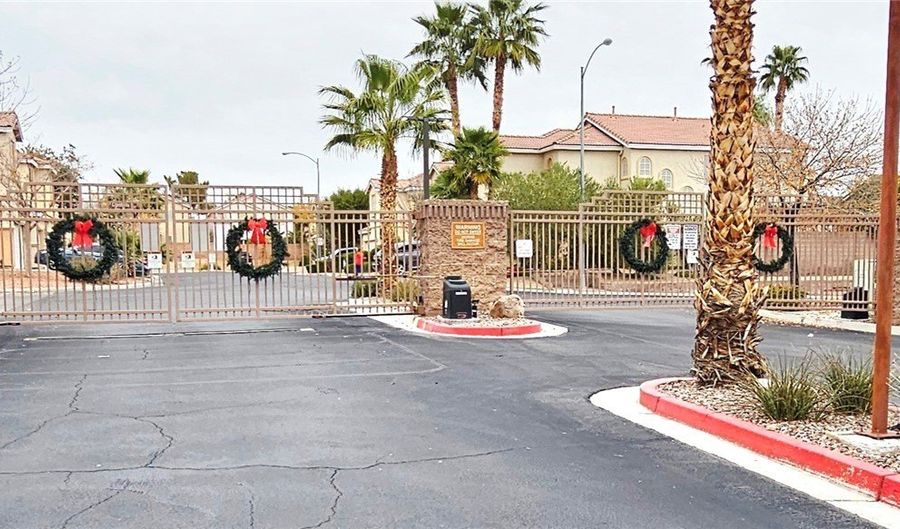 4638 San Vito St, Las Vegas, NV 89147 - 4 Beds, 3 Bath