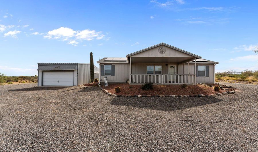 27650 S Clydesdale Ave, Congress, AZ 85332 - 3 Beds, 2 Bath