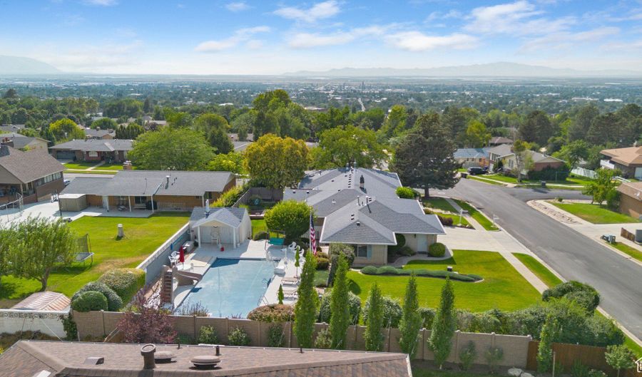 1008 E 250 S, Bountiful, UT 84010 - 5 Beds, 2 Bath
