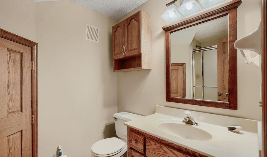 14809 Endicott Way, Apple Valley, MN 55124 - 2 Beds, 2 Bath