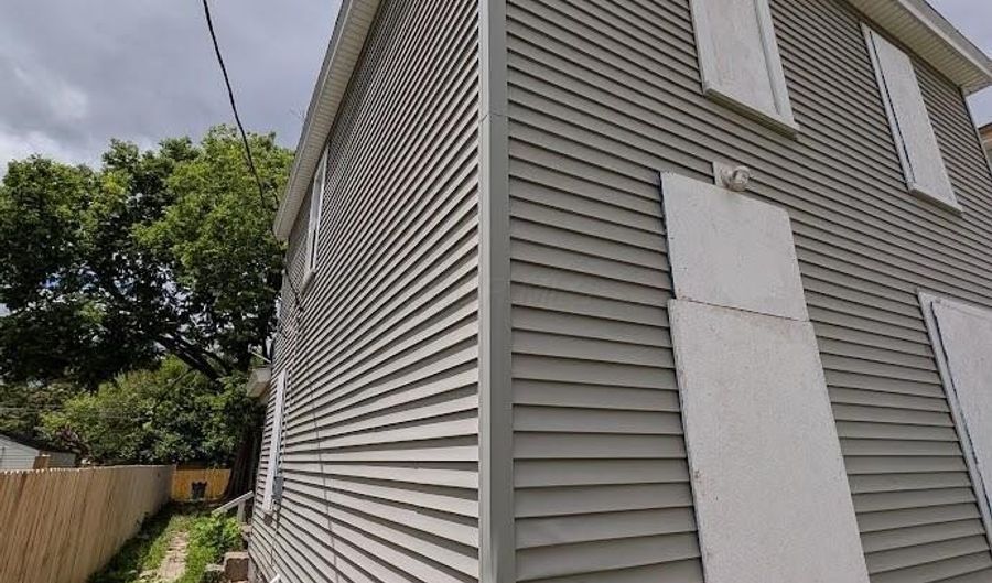 51 S Oakley Ave, Columbus, OH 43204 - 2 Beds, 1 Bath