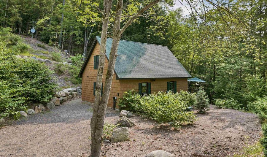 479 River Rd, Bridgewater, NH 03222 - 2 Beds, 1 Bath