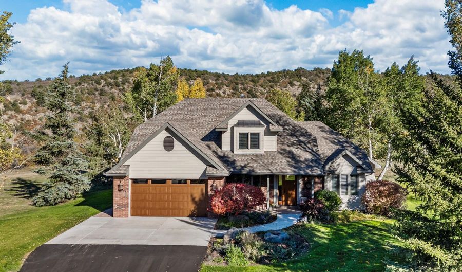 264 S Oak Way, Glenwood Springs, CO 81601 - 4 Beds, 3 Bath