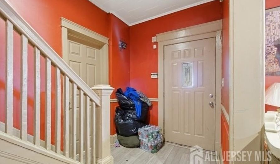 54 E Pennsylvania Ave, Avenel, NJ 07001 - 4 Beds, 3 Bath