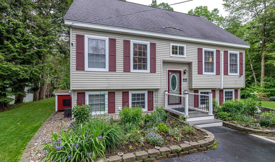 141 Windsor Way, Barnstead, NH 03225 - 4 Beds, 2 Bath