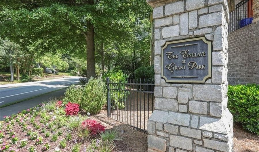 884 Commonwealth Ave SE, Atlanta, GA 30312 - 3 Beds, 4 Bath