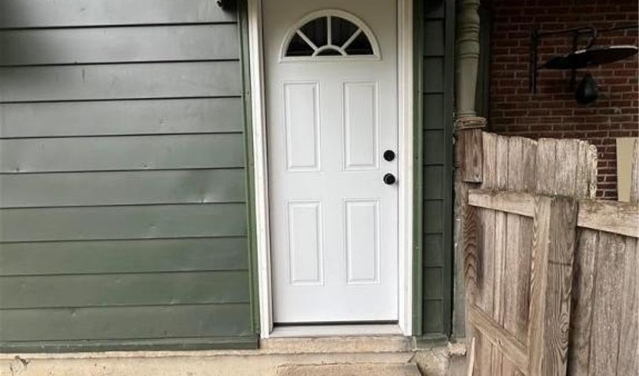 1426 W Walnut St 2, Allentown, PA 18102 - 5 Beds, 2 Bath