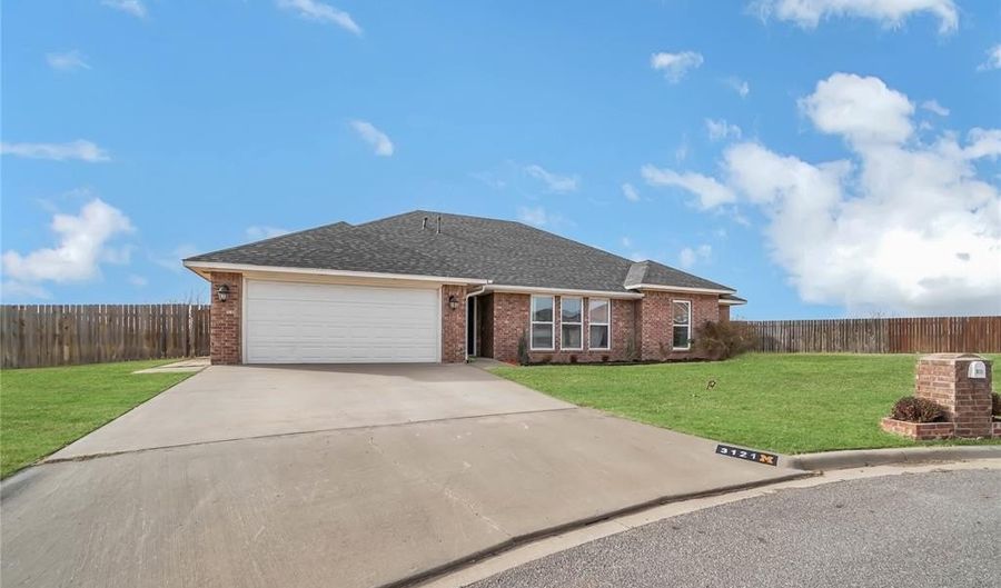 3121 White Tail Dr, Altus, OK 73521 - 4 Beds, 2 Bath