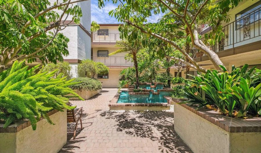 1263 Robinson 13, San Diego, CA 92103 - 2 Beds, 2 Bath