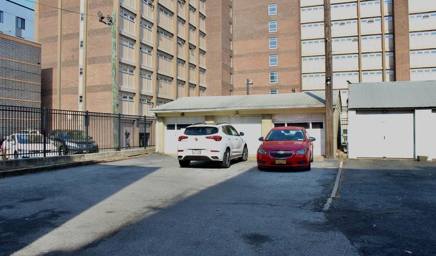 33 E 19th St, Bayonne, NJ 07002 - 11 Beds, 6 Bath