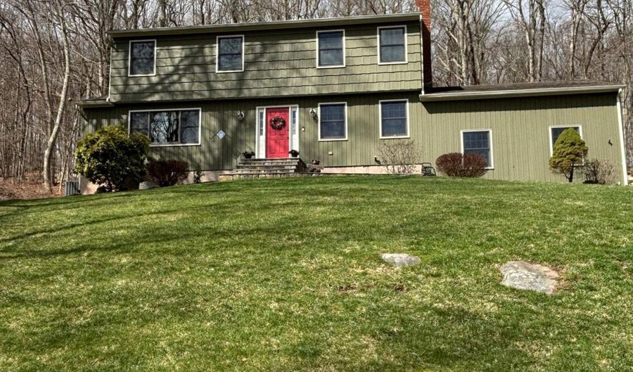 3 Old Dodgingtown Rd, Bethel, CT 06801 - 3 Beds, 3 Bath