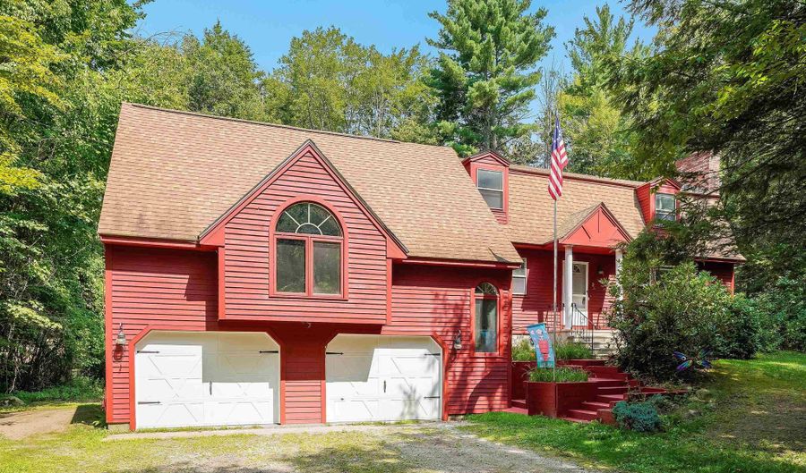 29 Acorn Ave, Auburn, NH 03032 - 3 Beds, 2 Bath
