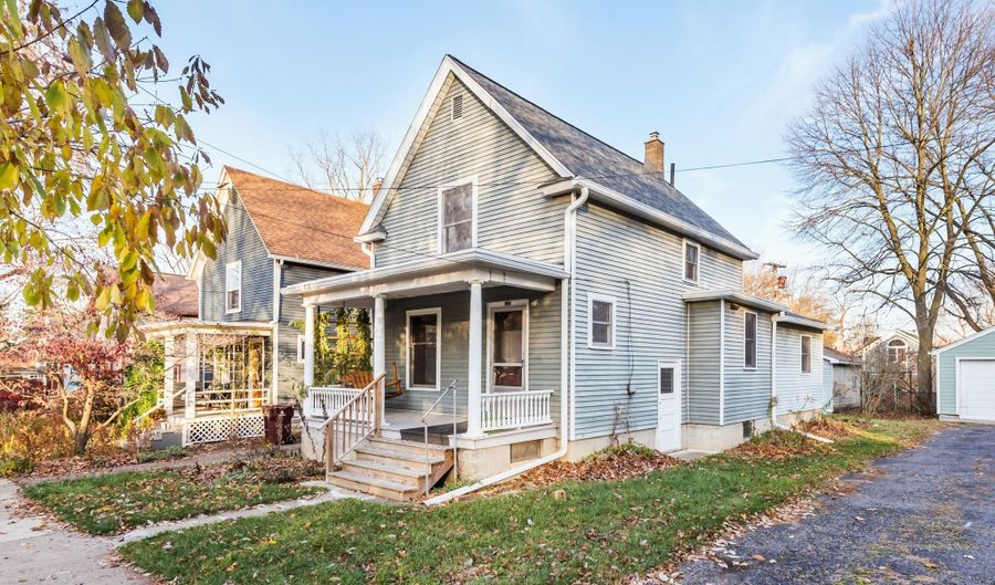 533 5th St, Ann Arbor, MI 48103 - 2 Beds, 2 Bath