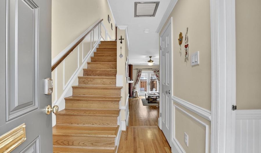 900 24TH St NW #L, Washington, DC 20037 - 2 Beds, 3 Bath