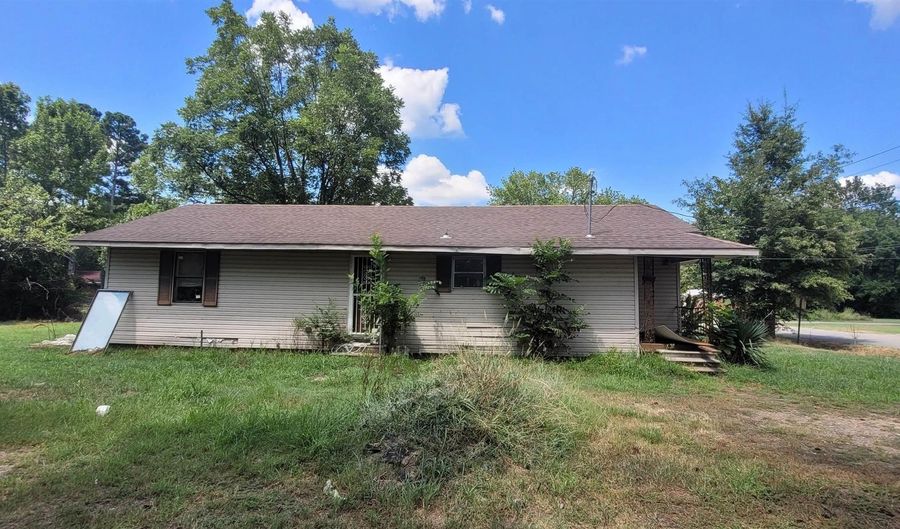 804 S Fifth St, Augusta, AR 72006 - 2 Beds, 1 Bath