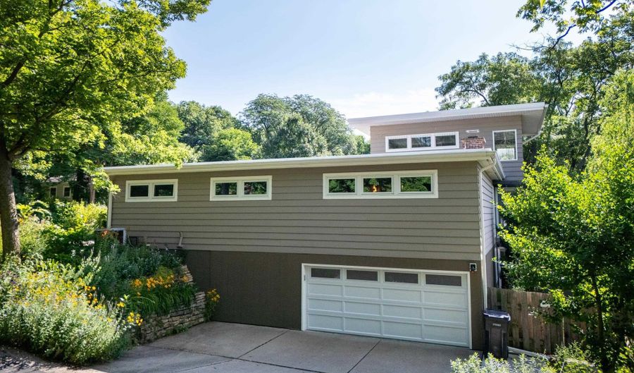 3329 Tally Ho Ln, Madison, WI 53705 - 4 Beds, 3 Bath