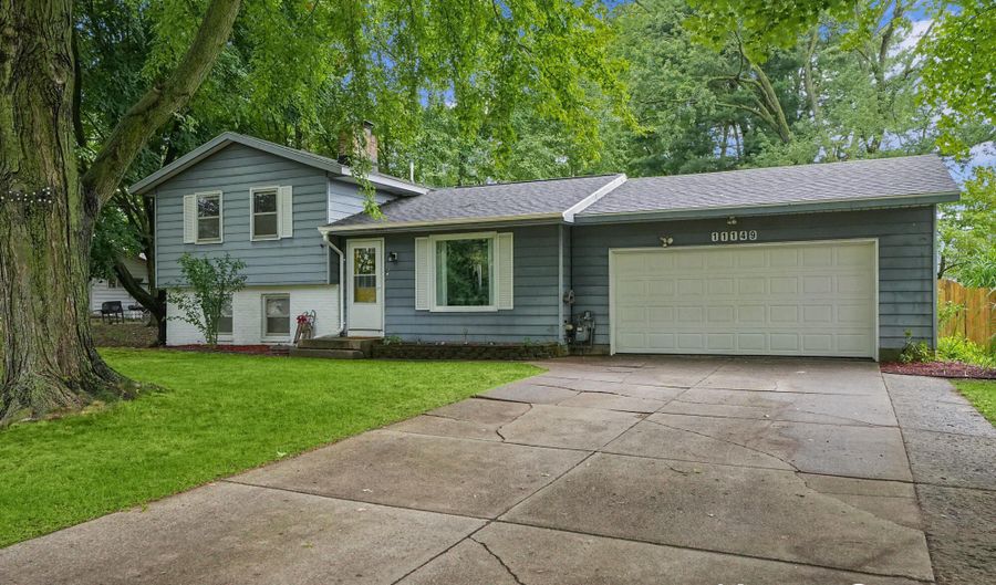 11149 Richard Ave, Allendale, MI 49401 - 3 Beds, 2 Bath